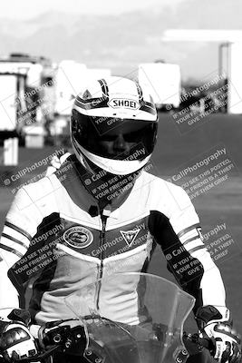 media/Apr-10-2022-SoCal Trackdays (Sun) [[f104b12566]]/Around the Pits/